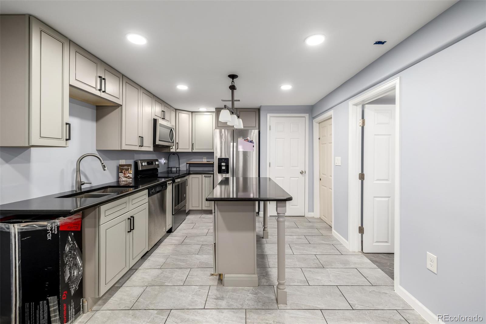 MLS Image #21 for 6611 w 74th avenue,arvada, Colorado