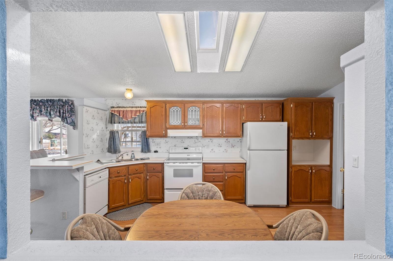 MLS Image #11 for 185  elm street,hudson, Colorado