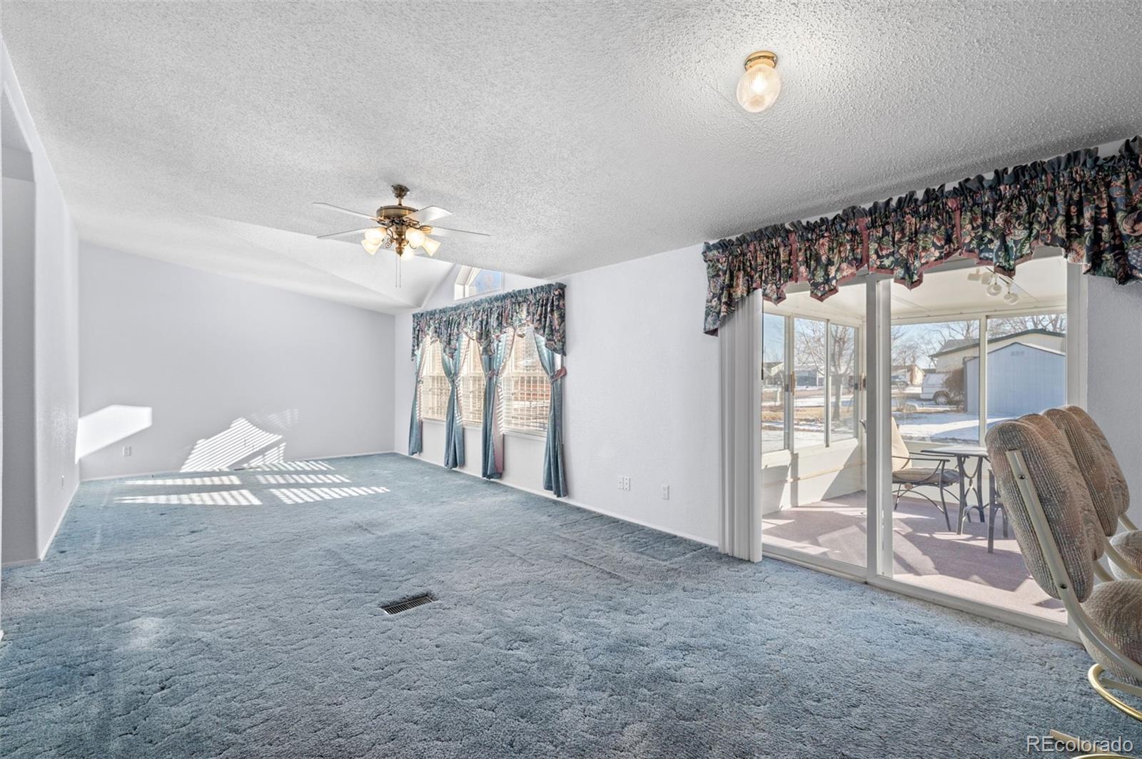 MLS Image #15 for 185  elm street,hudson, Colorado