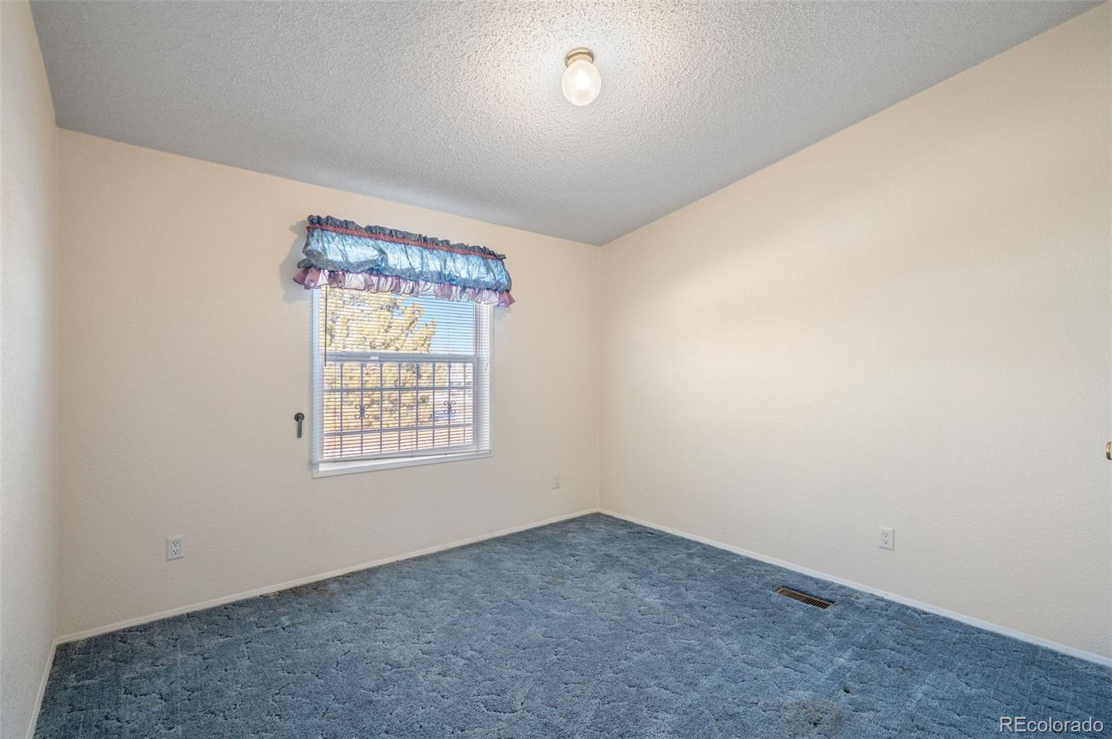 MLS Image #26 for 185  elm street,hudson, Colorado