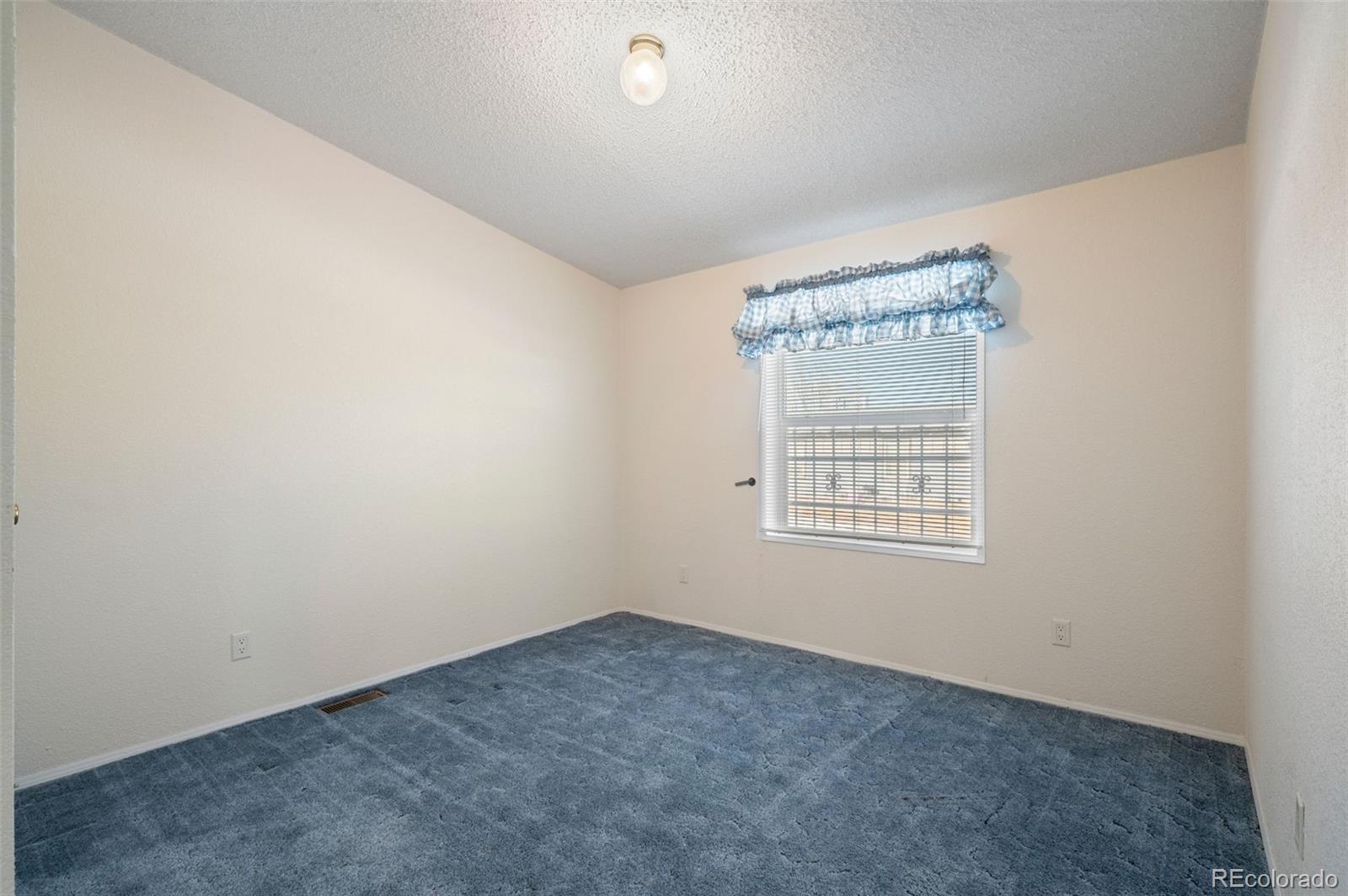 MLS Image #27 for 185  elm street,hudson, Colorado
