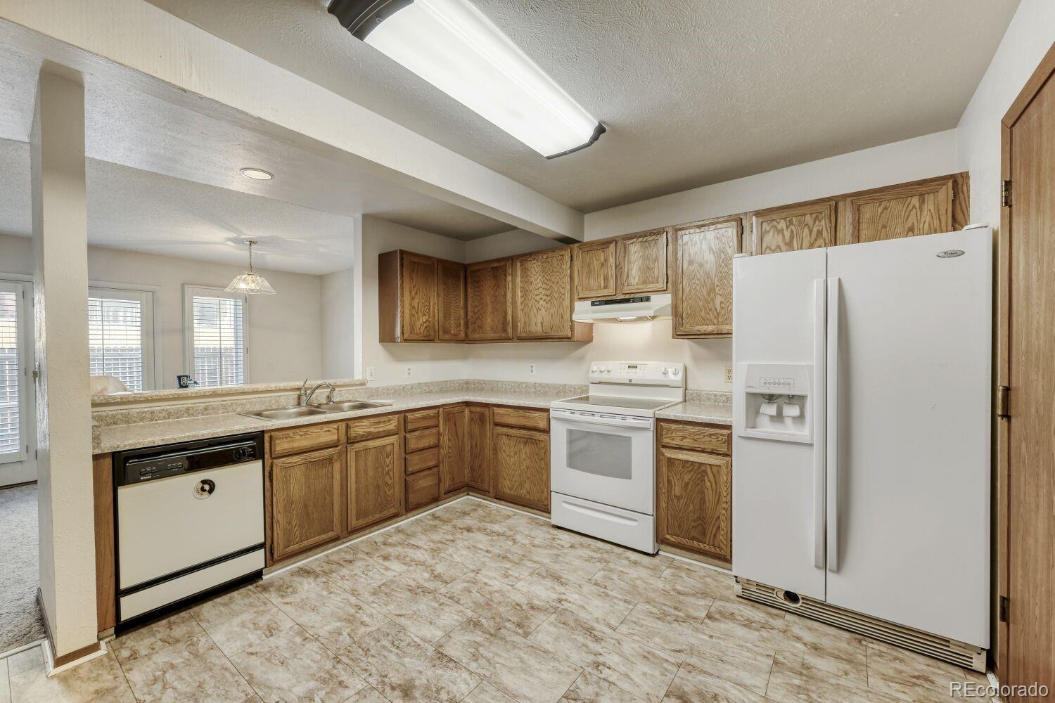 MLS Image #4 for 15455 e louisiana avenue,aurora, Colorado