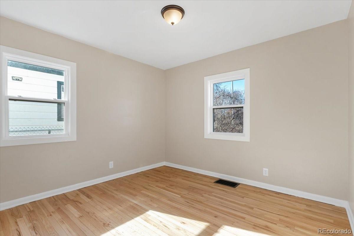 MLS Image #11 for 1364  iola street,aurora, Colorado