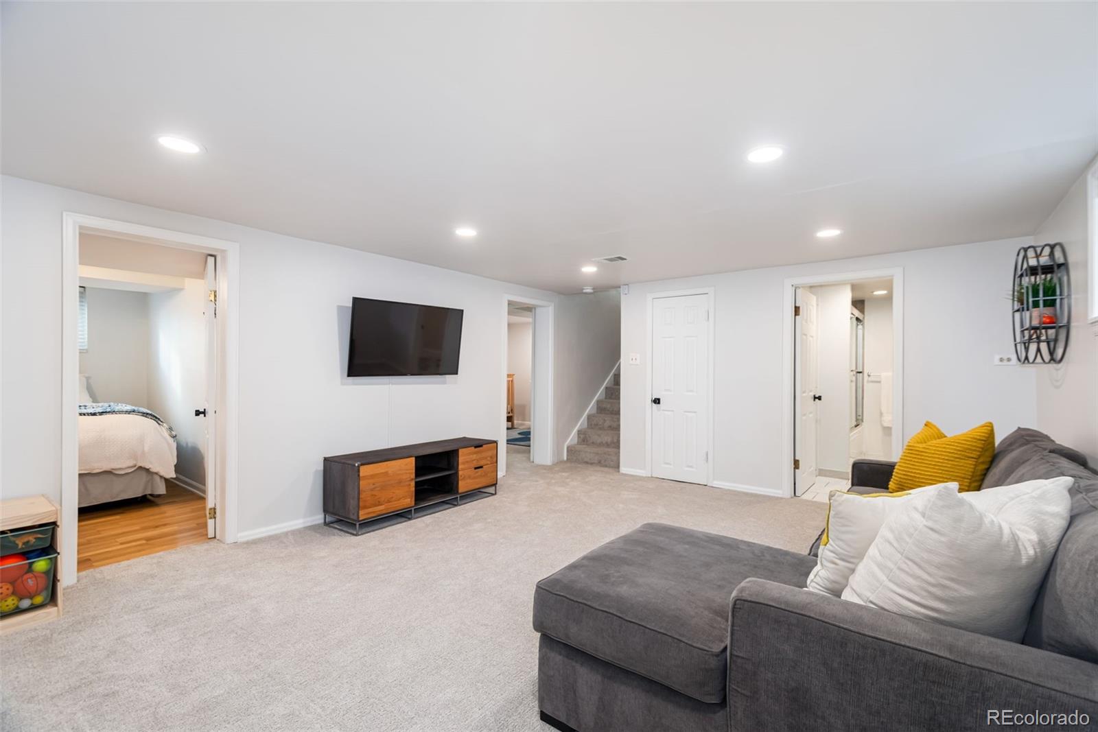 MLS Image #23 for 3233 w scott place,denver, Colorado