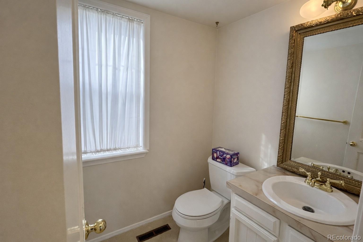 MLS Image #10 for 8212 s tamarac street,centennial, Colorado