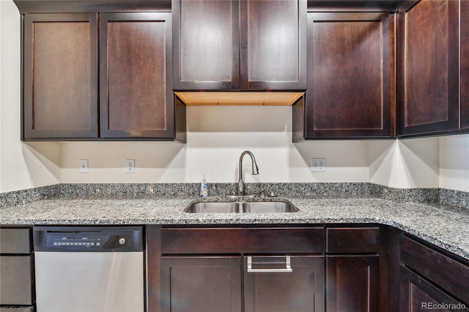MLS Image #11 for 12856  jasmine street b,thornton, Colorado