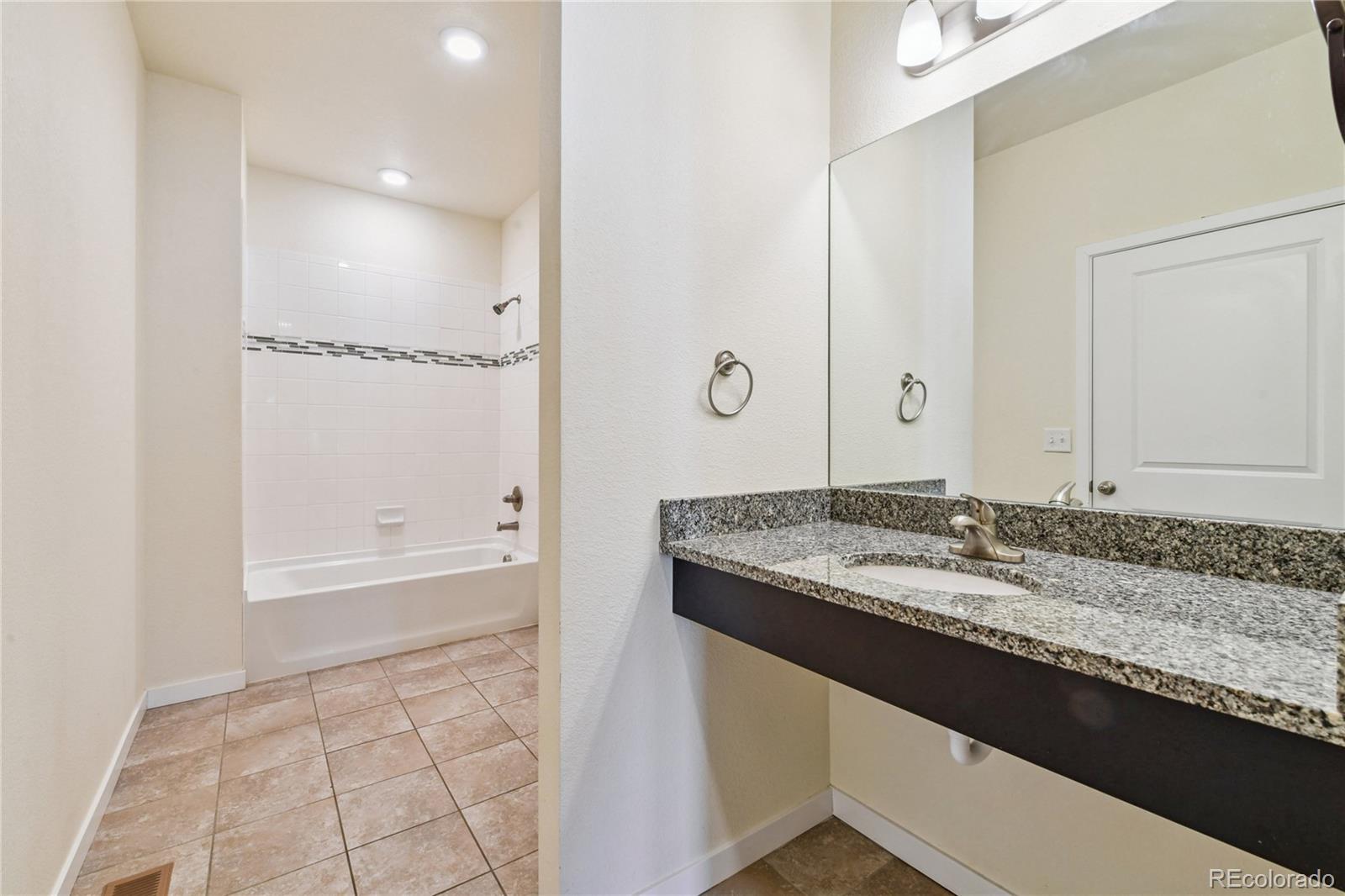 MLS Image #20 for 12856  jasmine street b,thornton, Colorado