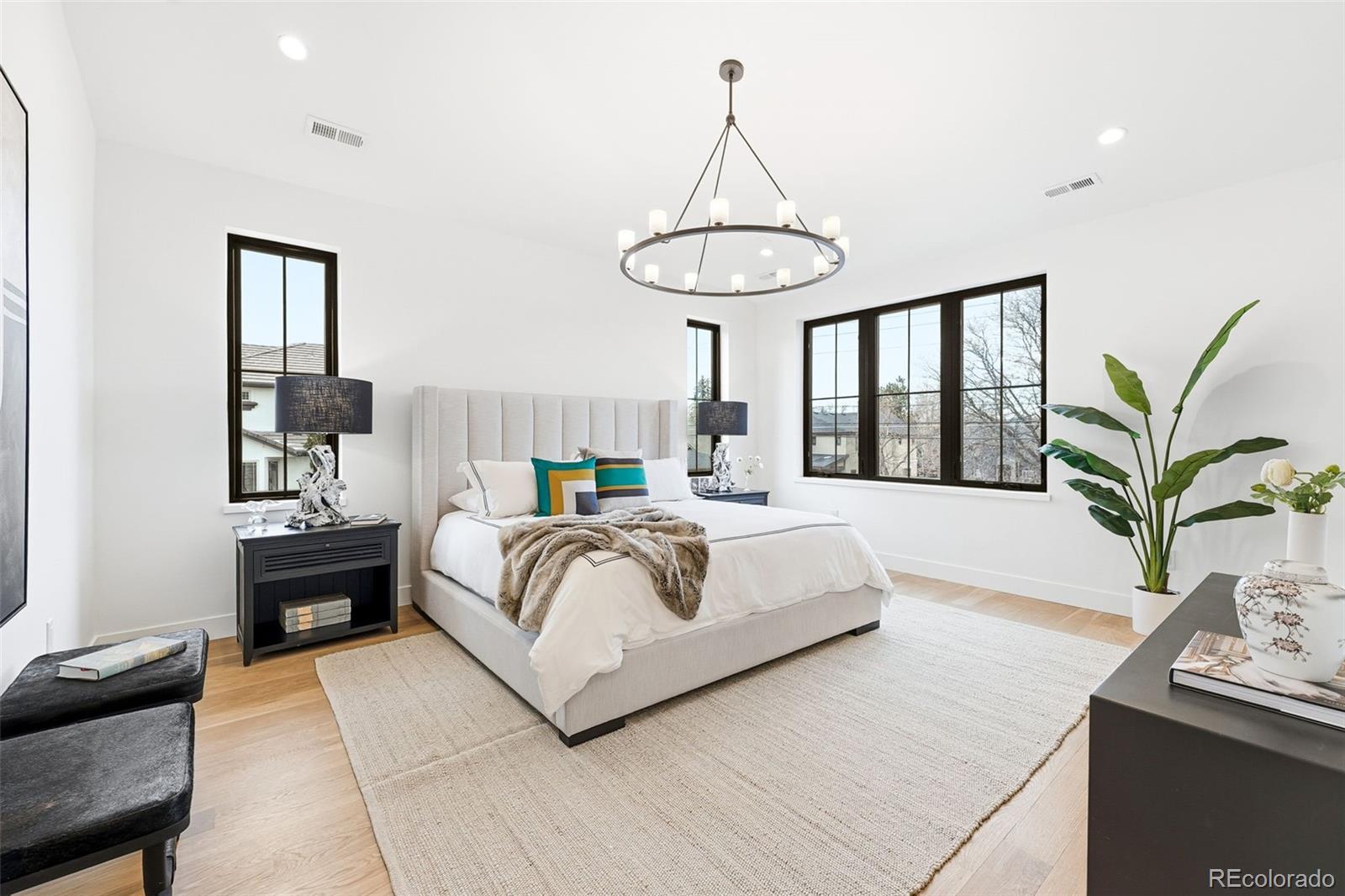 MLS Image #23 for 1395 s saint paul street,denver, Colorado