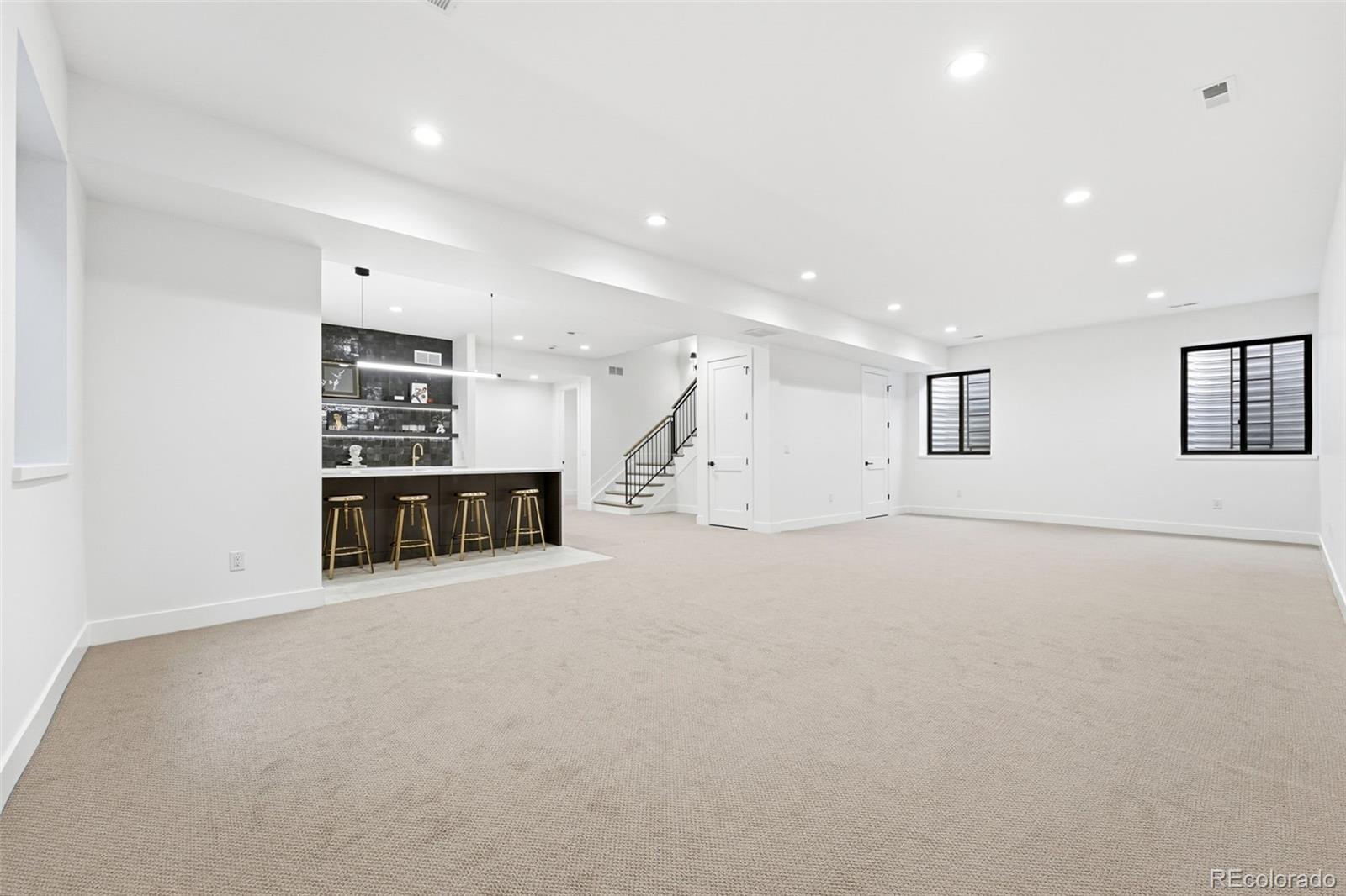 MLS Image #38 for 1395 s saint paul street,denver, Colorado