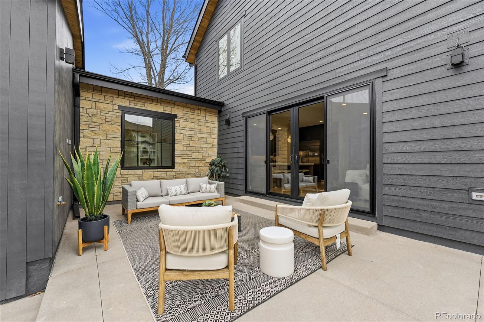 MLS Image #41 for 1395 s saint paul street,denver, Colorado