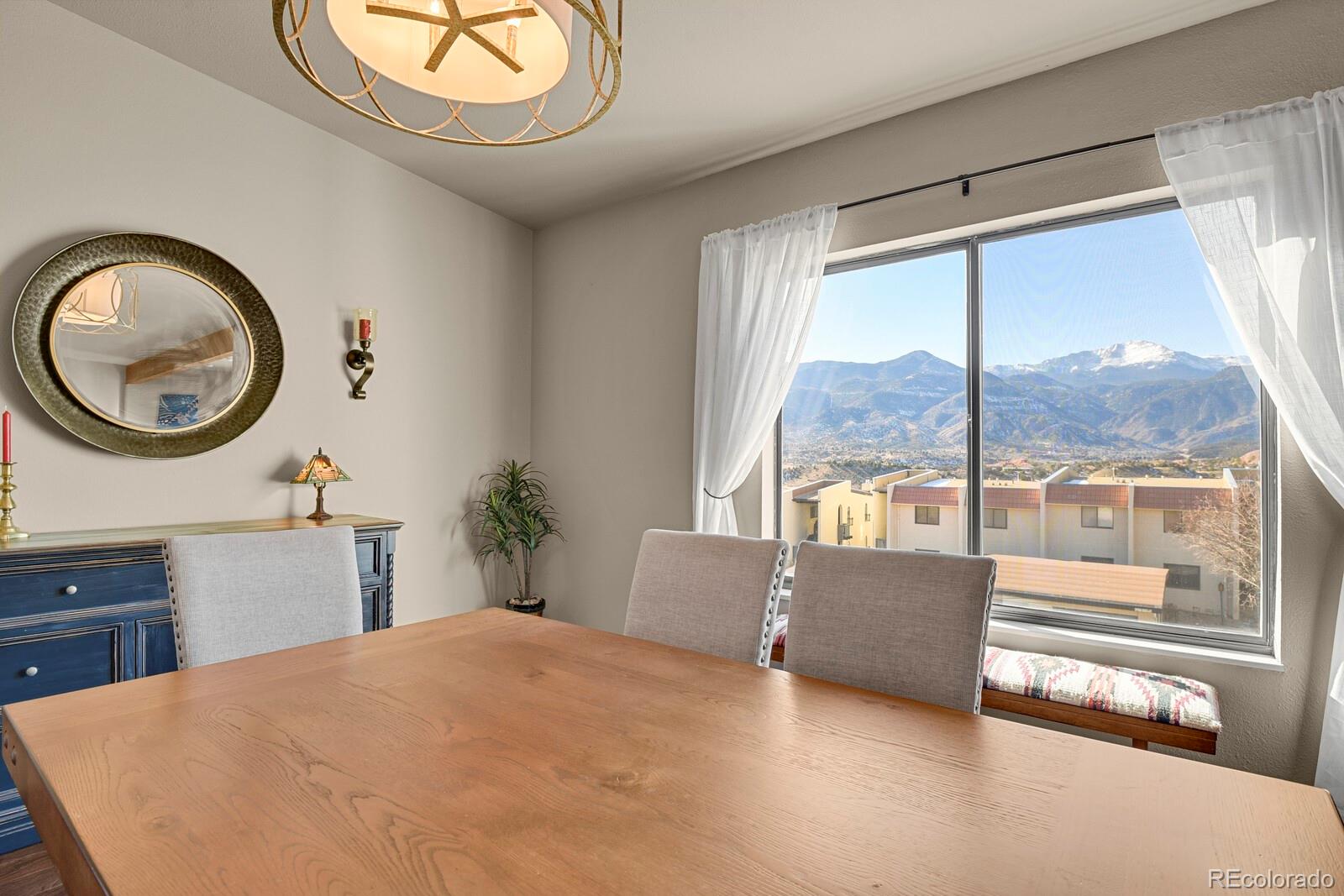MLS Image #10 for 910  fontmore road d,colorado springs, Colorado