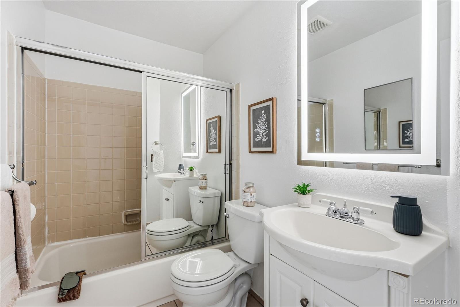 MLS Image #20 for 4812 e kentucky avenue,denver, Colorado