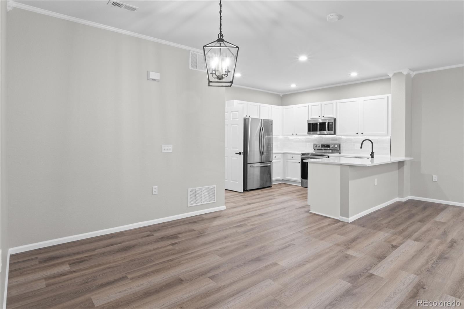 MLS Image #12 for 6754 s winnipeg circle,aurora, Colorado