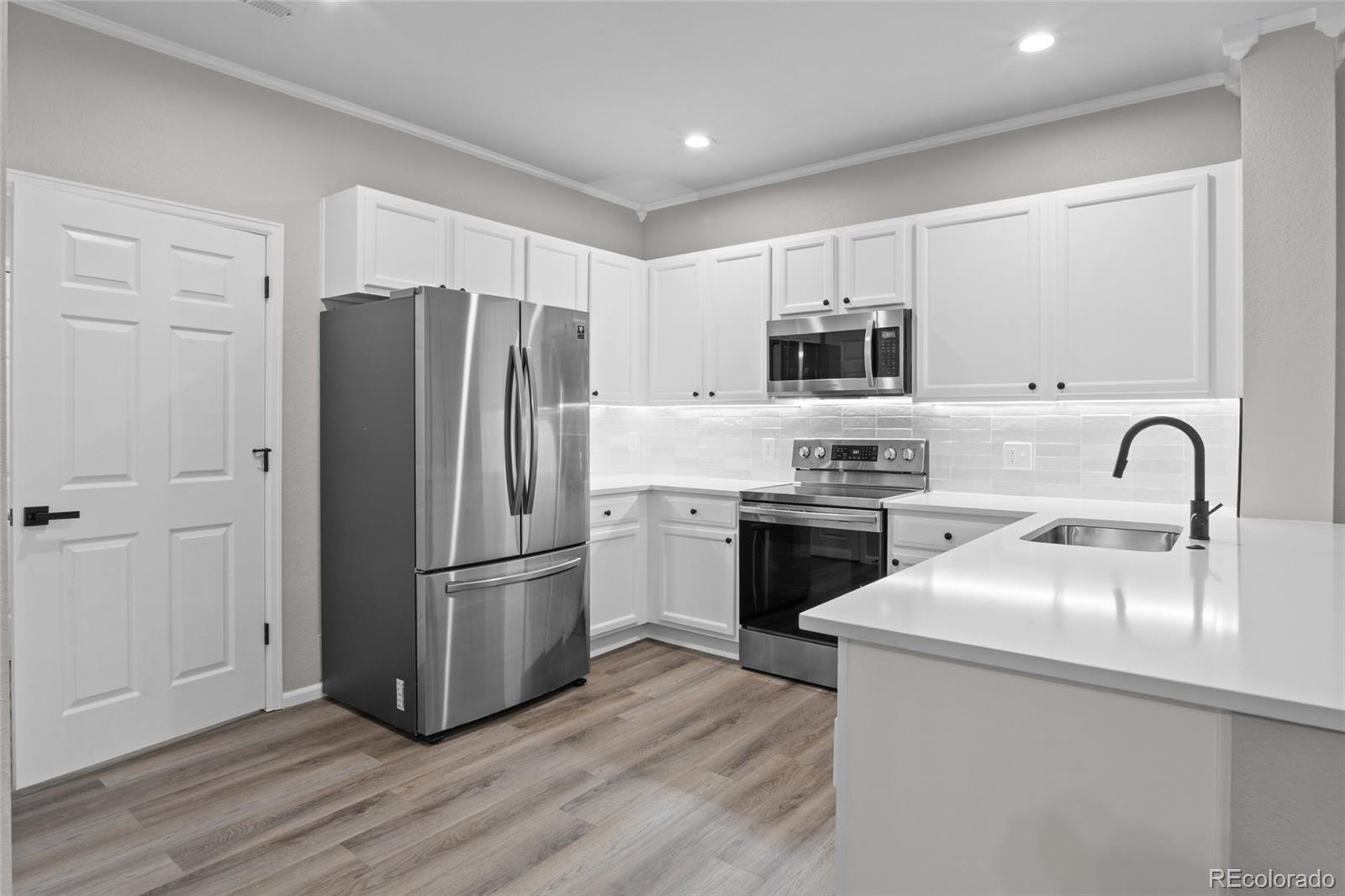MLS Image #8 for 6754 s winnipeg circle,aurora, Colorado