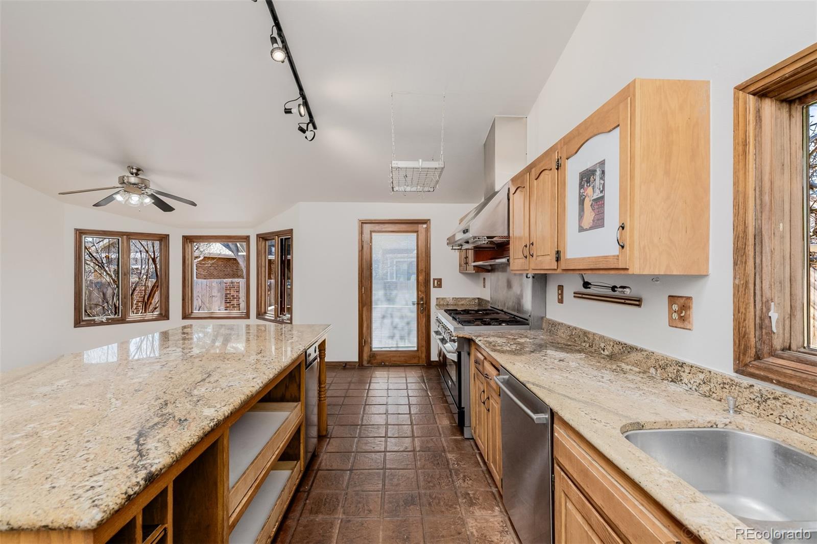MLS Image #15 for 9270 w baltic drive,lakewood, Colorado
