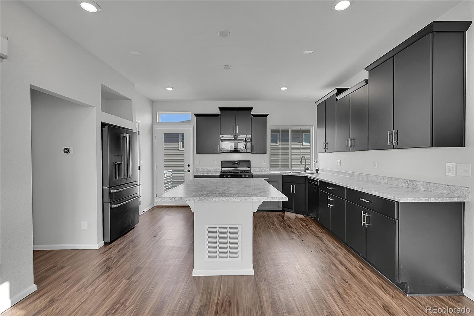 MLS Image #7 for 3793  summerwood way,johnstown, Colorado