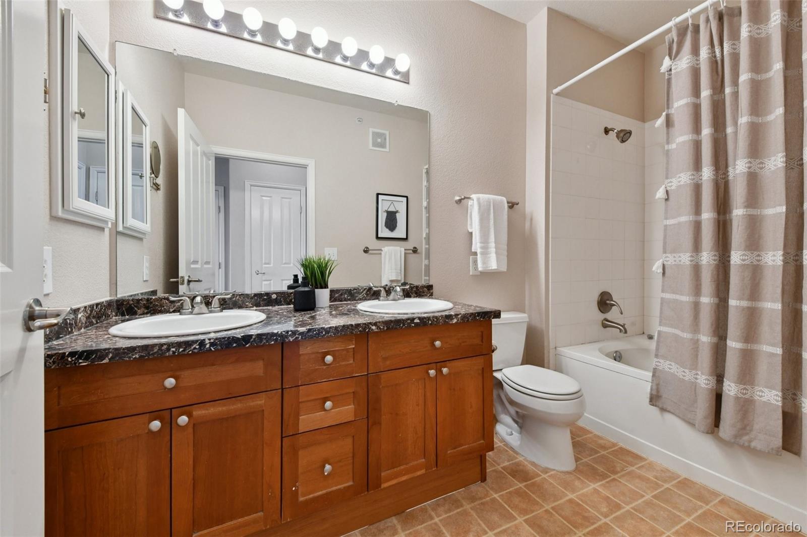 MLS Image #18 for 8354 s holland way,littleton, Colorado
