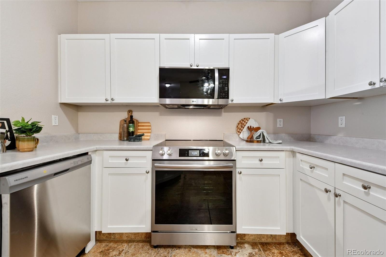 MLS Image #6 for 8354 s holland way,littleton, Colorado