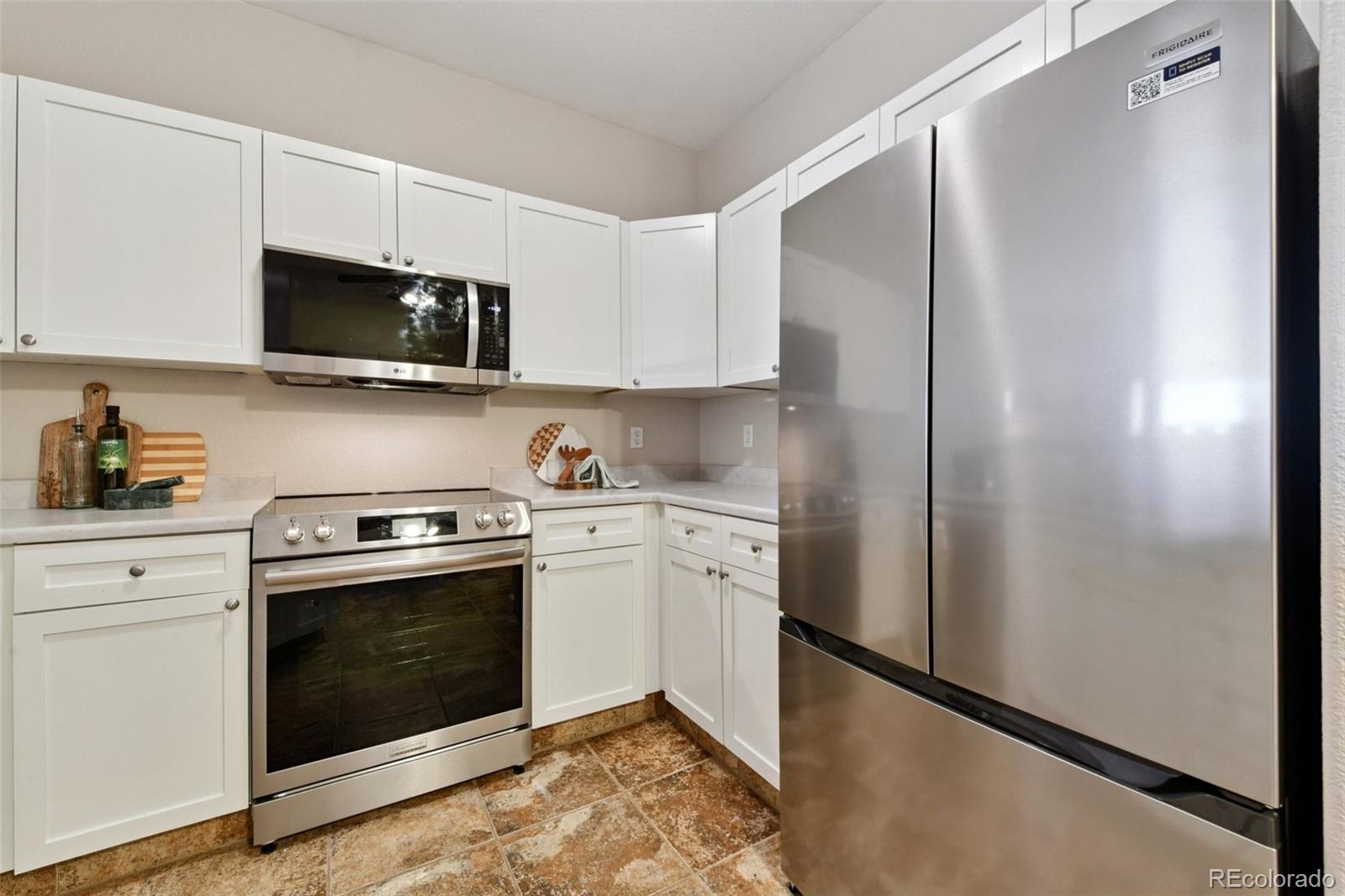 MLS Image #7 for 8354 s holland way,littleton, Colorado