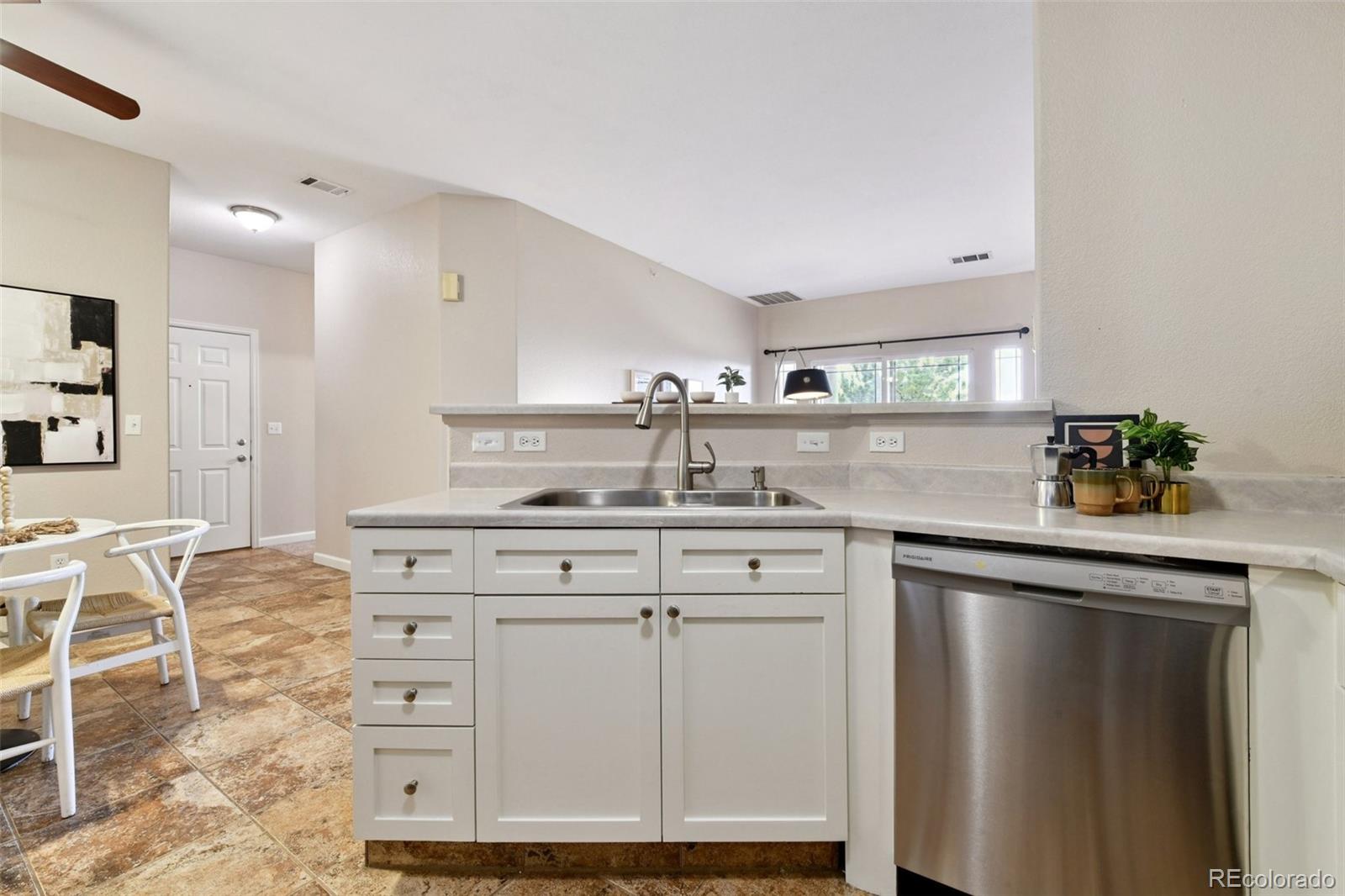 MLS Image #9 for 8354 s holland way,littleton, Colorado