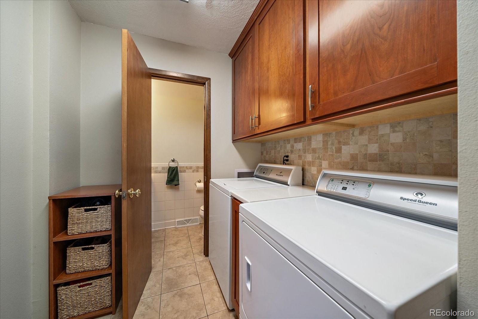 MLS Image #12 for 10610 w 78th avenue,arvada, Colorado