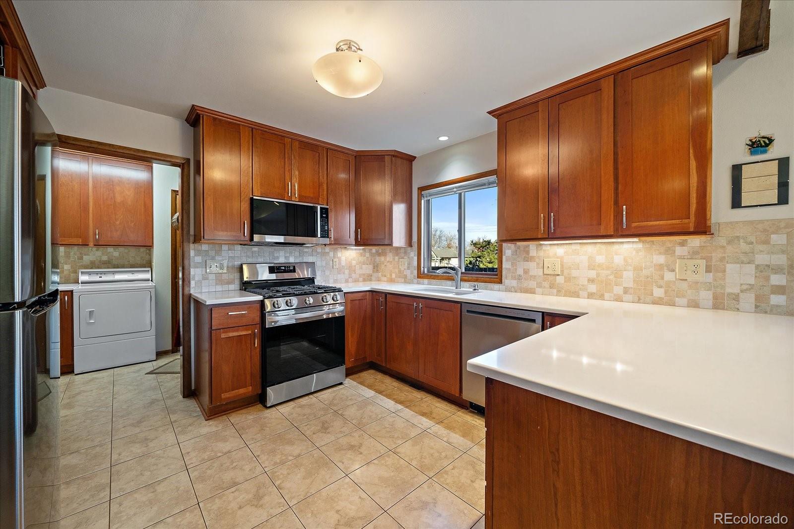 MLS Image #9 for 10610 w 78th avenue,arvada, Colorado