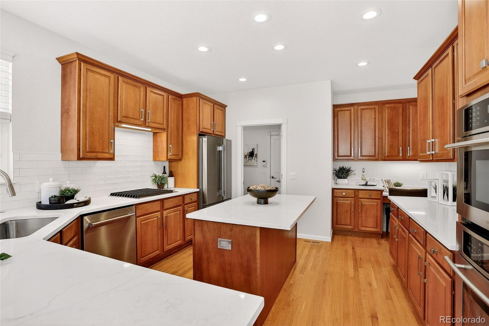 MLS Image #14 for 3231  greensborough drive,highlands ranch, Colorado