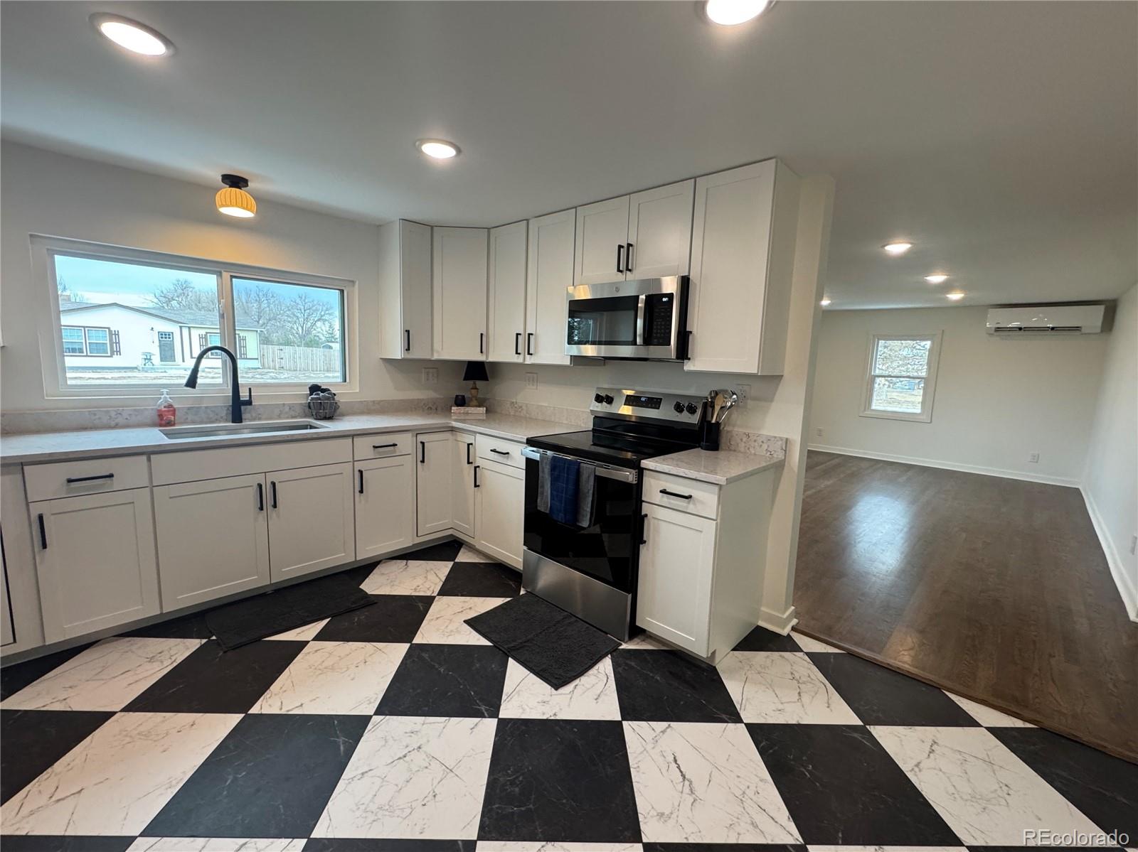 MLS Image #6 for 118  dye street,roggen, Colorado