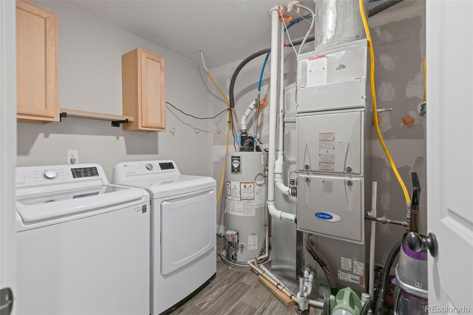 MLS Image #14 for 26216 e byers place,aurora, Colorado