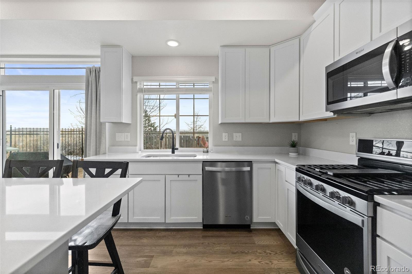 MLS Image #4 for 26216 e byers place,aurora, Colorado