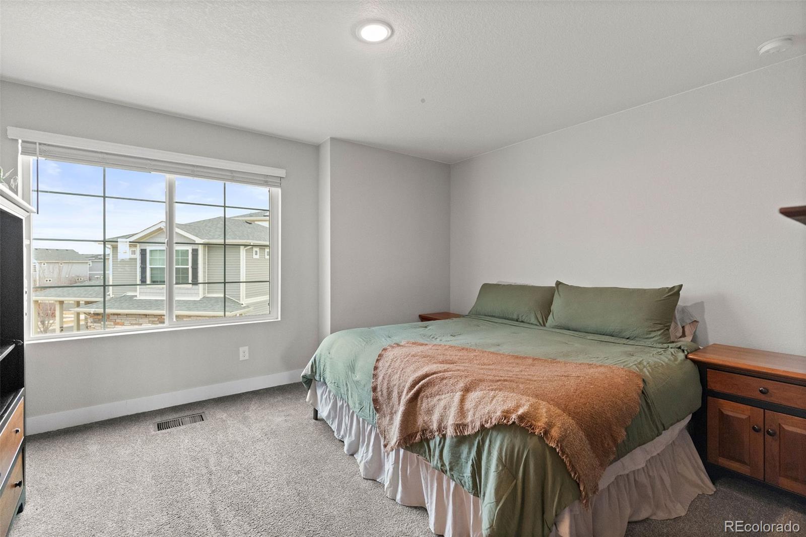 MLS Image #9 for 26216 e byers place,aurora, Colorado