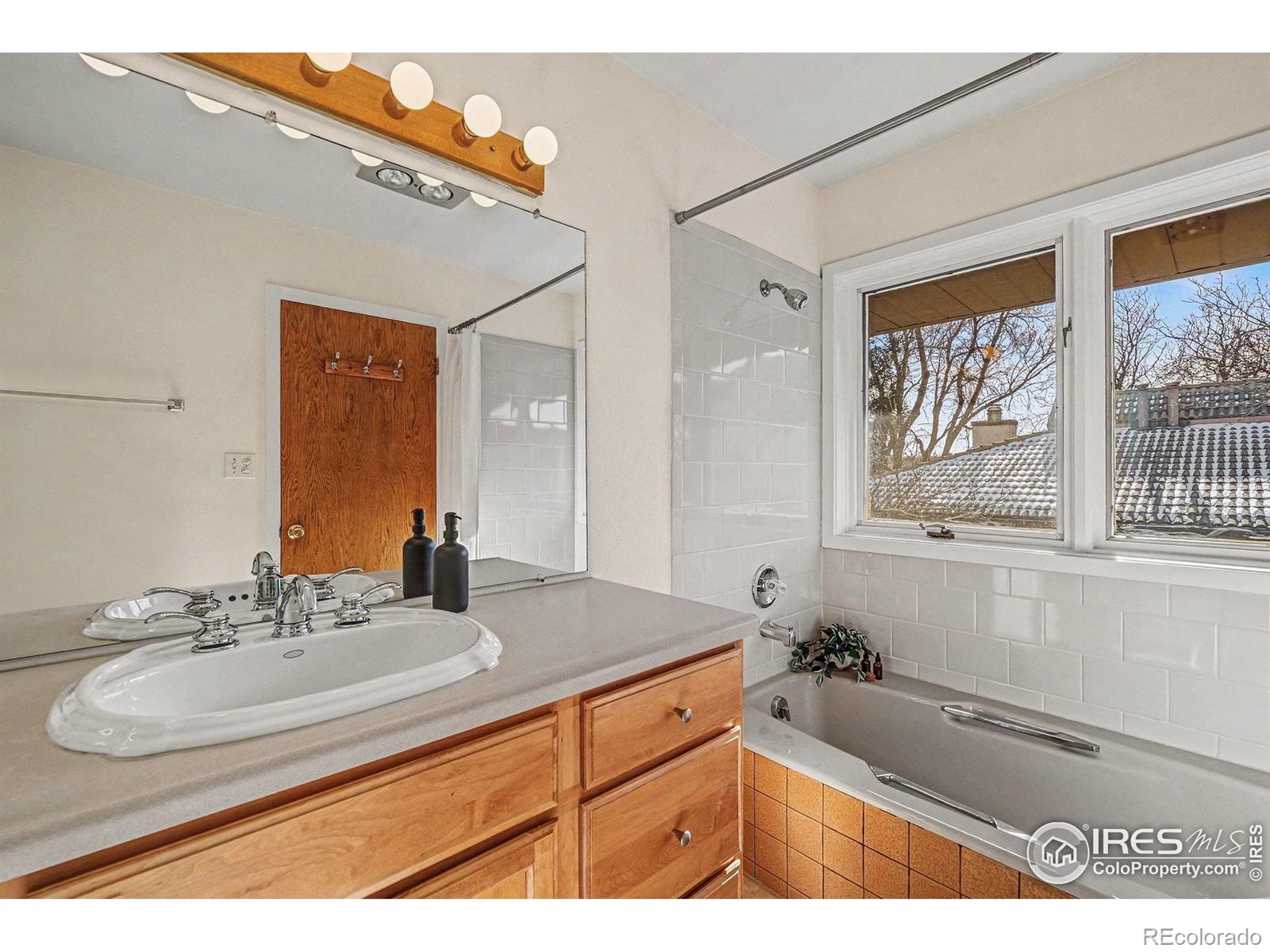 MLS Image #7 for 733  pearl street,boulder, Colorado