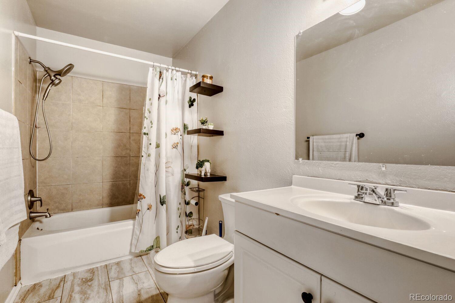 MLS Image #11 for 17794 e arizona place,aurora, Colorado