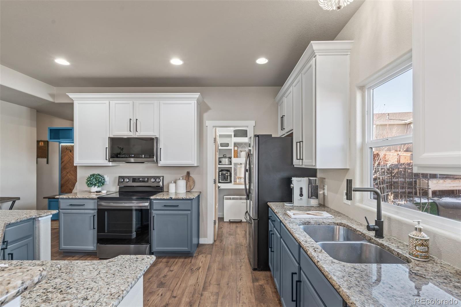 MLS Image #10 for 6430  vickie lane,colorado springs, Colorado