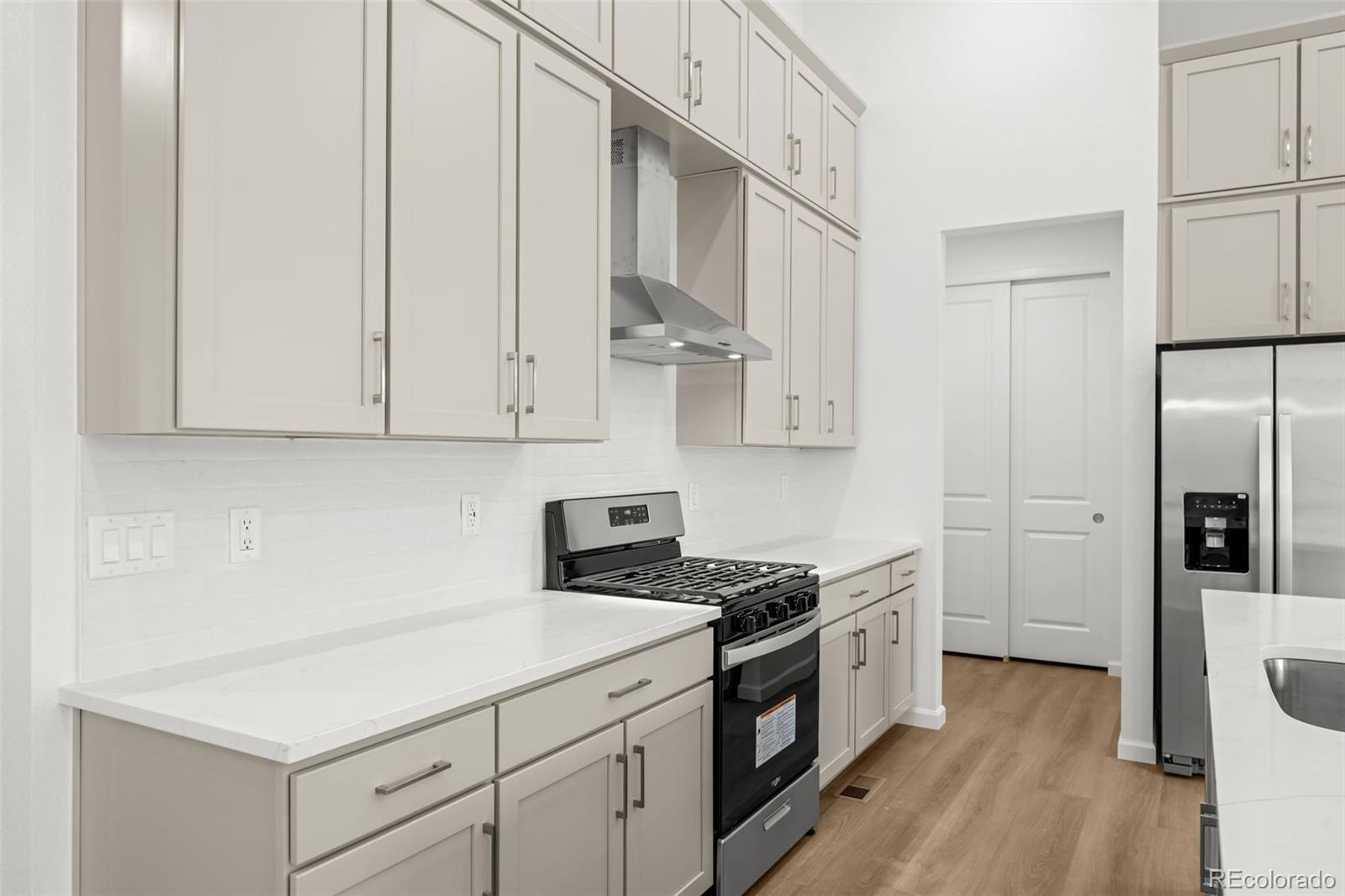MLS Image #14 for 8278 s quail street,littleton, Colorado
