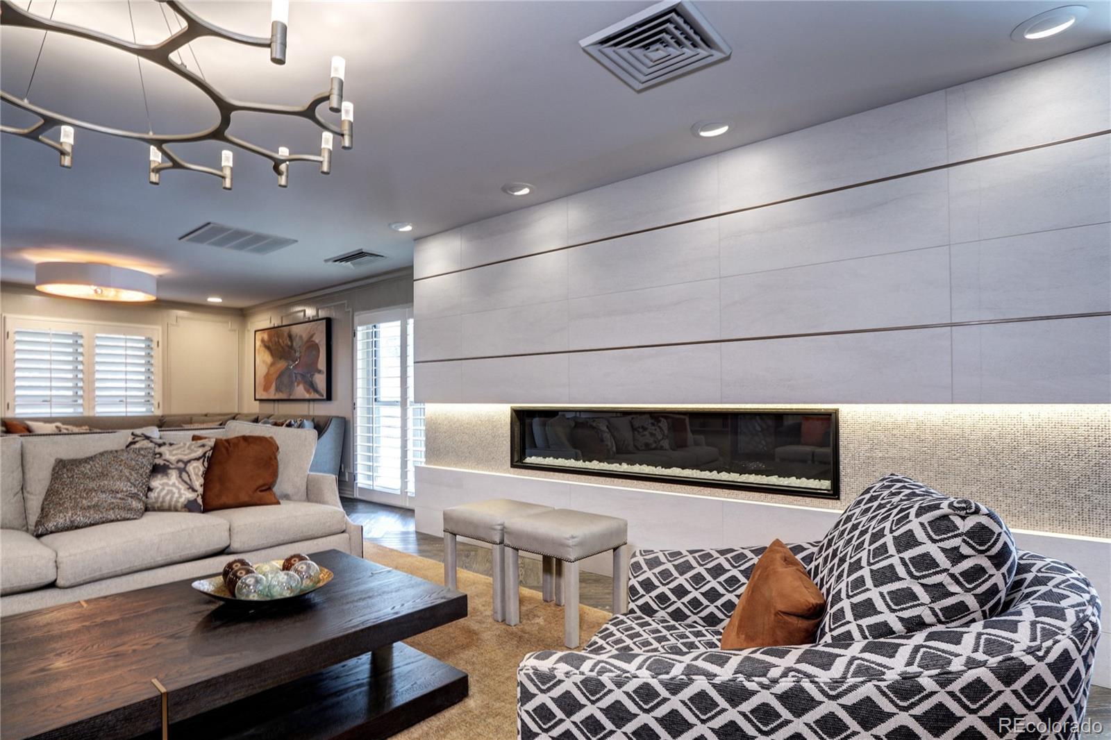 MLS Image #16 for 130 n pearl street 1606,denver, Colorado