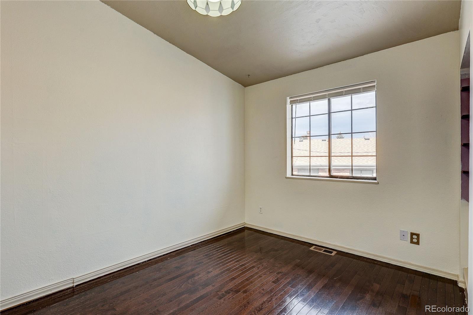 MLS Image #11 for 2620 s federal boulevard b,denver, Colorado