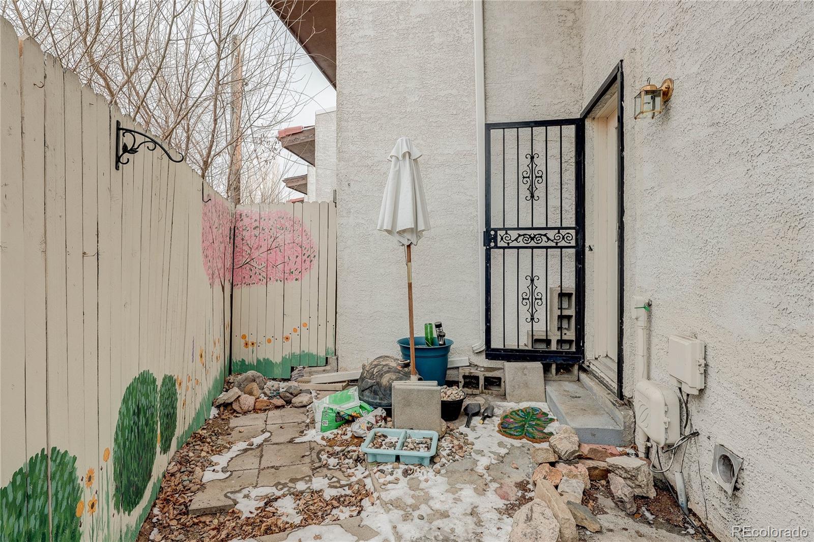 MLS Image #20 for 2620 s federal boulevard b,denver, Colorado
