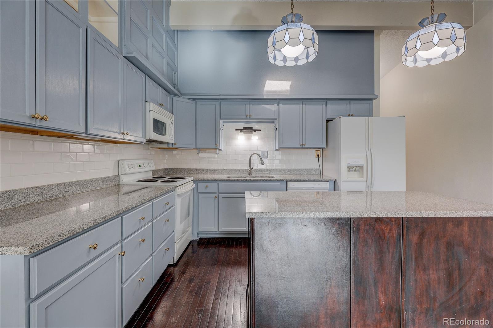 MLS Image #7 for 2620 s federal boulevard b,denver, Colorado