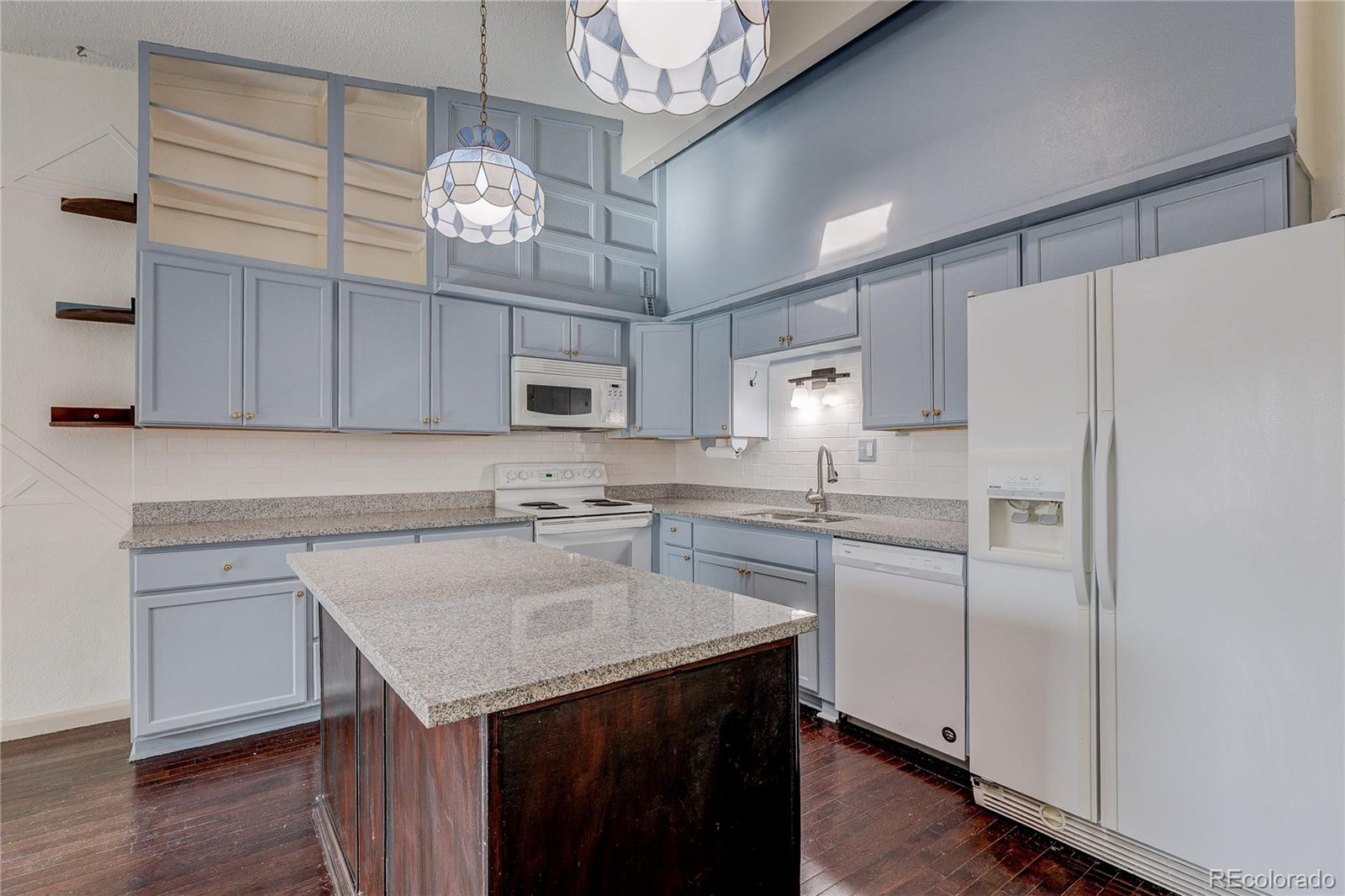 MLS Image #8 for 2620 s federal boulevard b,denver, Colorado