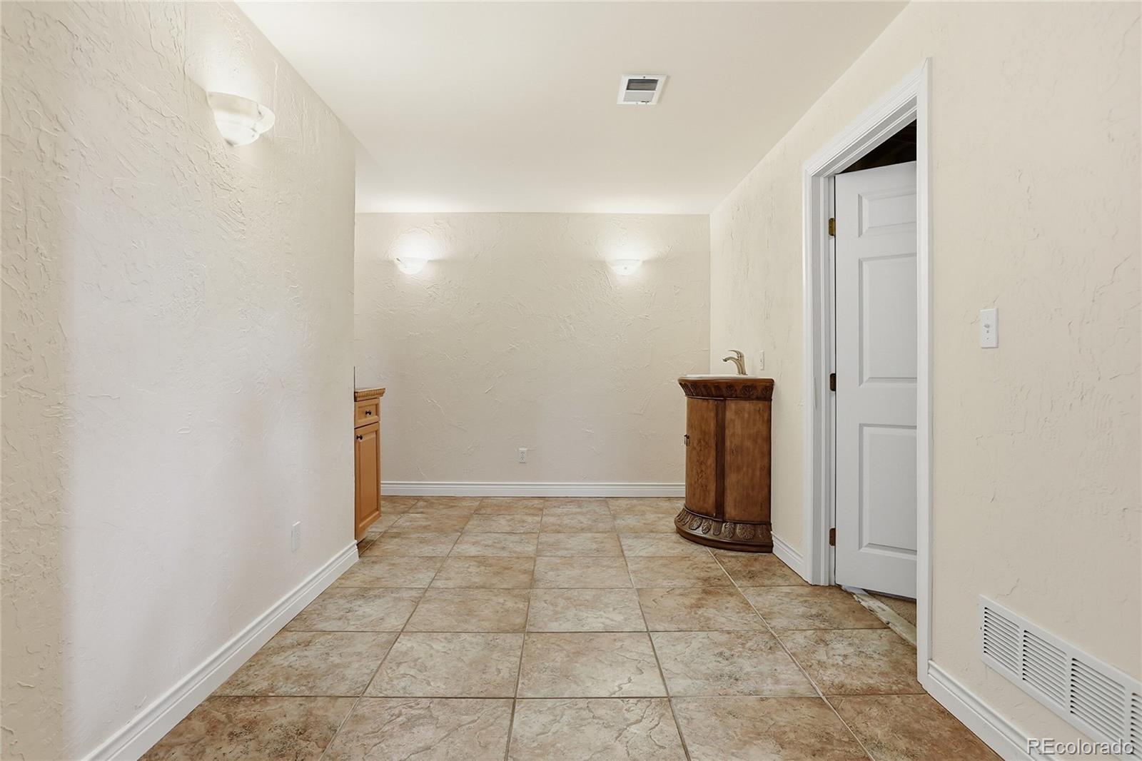 MLS Image #36 for 11162 w mesa run,littleton, Colorado