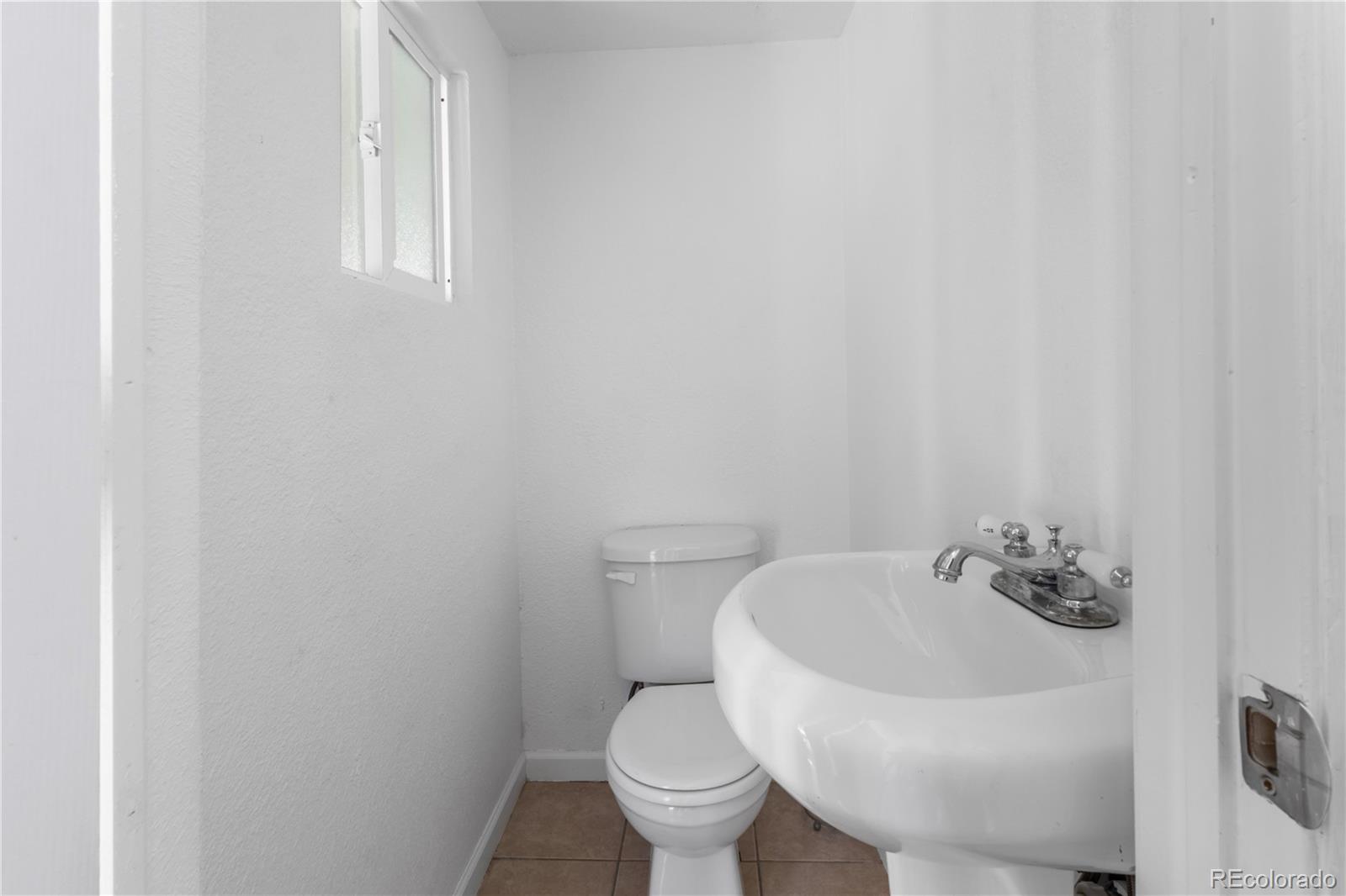 MLS Image #11 for 3299 w dakota avenue,denver, Colorado