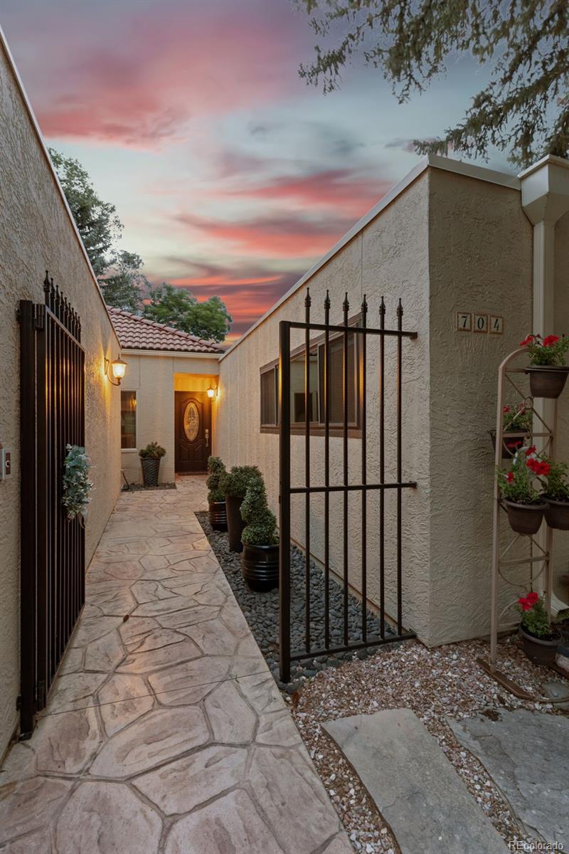 MLS Image #3 for 704  count pourtales drive ,colorado springs, Colorado