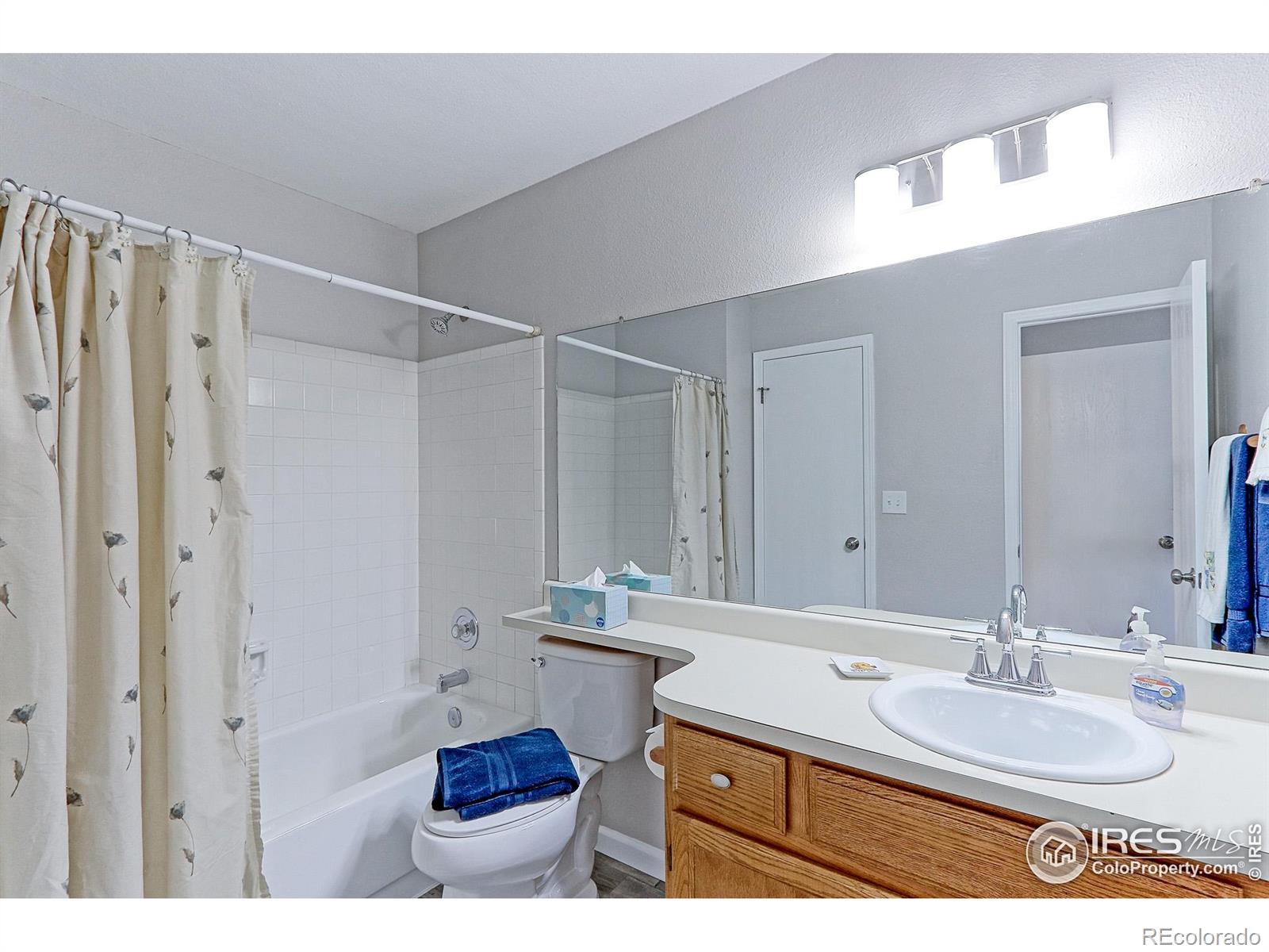 MLS Image #11 for 8775 w cornell avenue,lakewood, Colorado