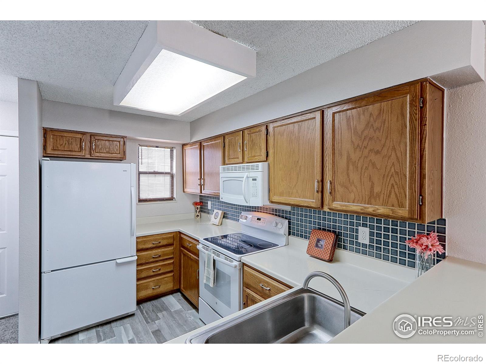 MLS Image #6 for 8775 w cornell avenue,lakewood, Colorado