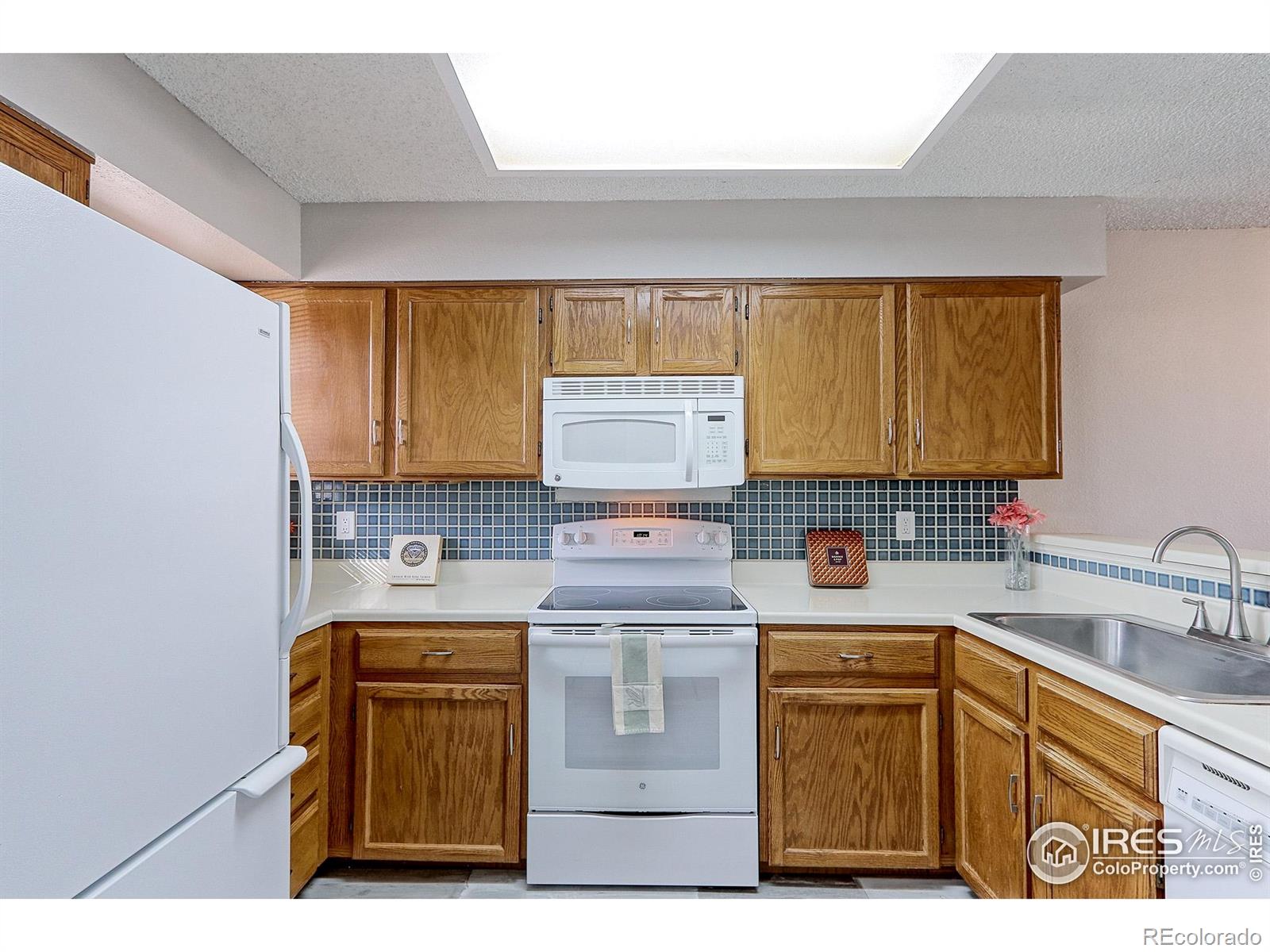 MLS Image #7 for 8775 w cornell avenue,lakewood, Colorado