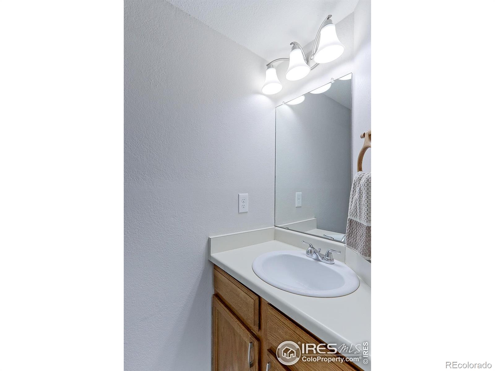 MLS Image #8 for 8775 w cornell avenue,lakewood, Colorado
