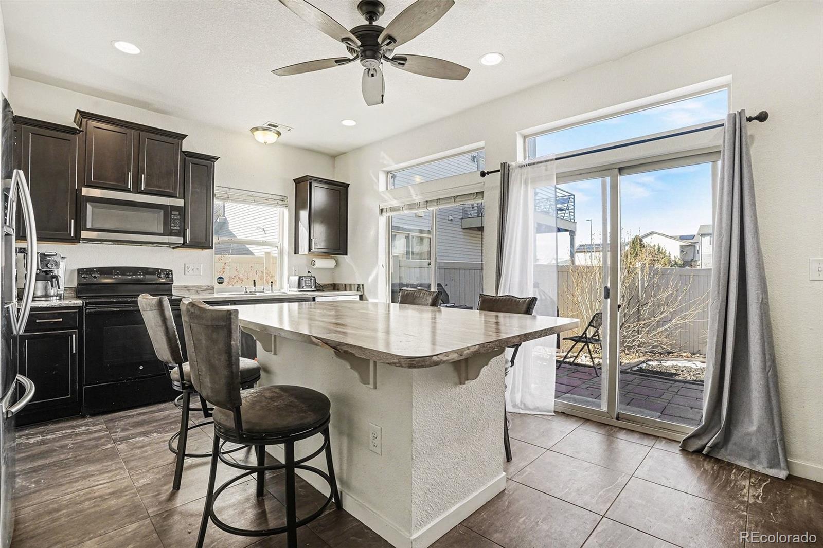 MLS Image #11 for 18643 e 50th place,denver, Colorado