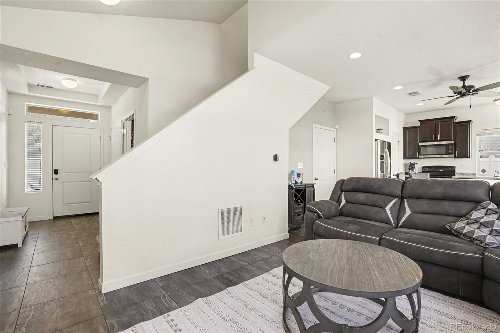 MLS Image #13 for 18643 e 50th place,denver, Colorado