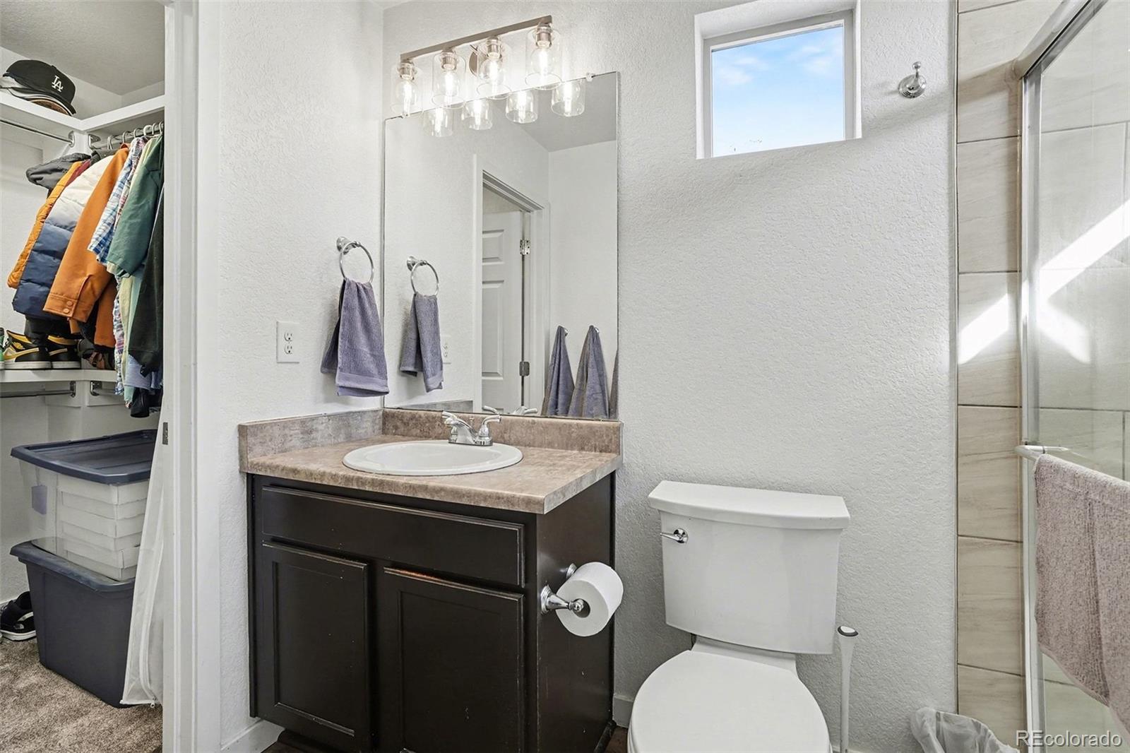 MLS Image #18 for 18643 e 50th place,denver, Colorado